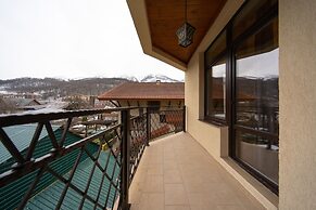 More Apartments na Avtomobilnom 58A - 1