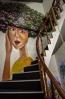 The Like Hostel & Cafe