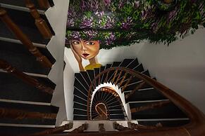 The Like Hostel & Cafe