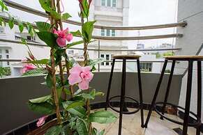 The Like Hostel & Cafe