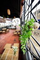 The Like Hostel & Cafe