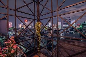 The Like Hostel & Cafe