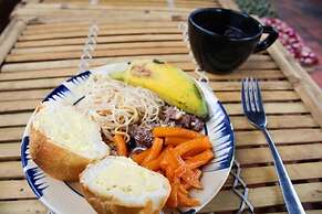 The Like Hostel & Cafe