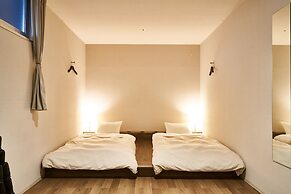 &And Hostel Hommachi East