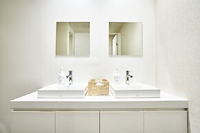 &And Hostel Hommachi East