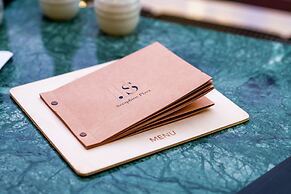 Hotel Seraphine Plaza