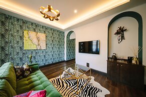 Absoluxe Suites