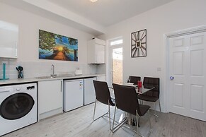 Townhouse @ 130 West Street Crewe