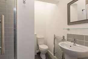 Townhouse @ 130 West Street Crewe