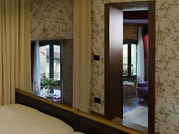 Madama garden retreat