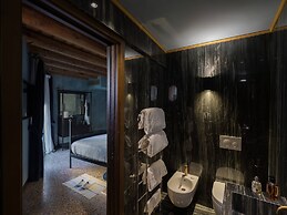 Madama garden retreat