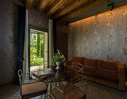 Madama garden retreat