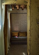 Madama garden retreat