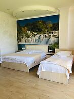 Royal Palace Hotel
