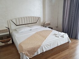 Royal Palace Hotel