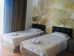 Royal Palace Hotel