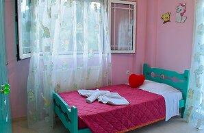 Vicky's Village House