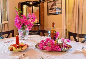 Vicky's Village House