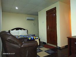 Rodze Hotel & Suites