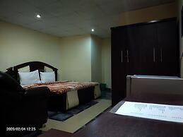 Rodze Hotel & Suites