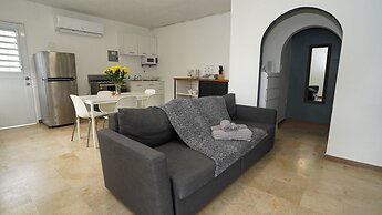 Aura House Isla Verde