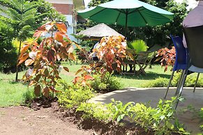 Tisa Suites & Lounge