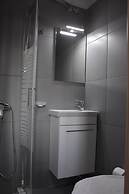 AVR DELUXE SUITES 4 AIRPORT FREE SHUTTLE