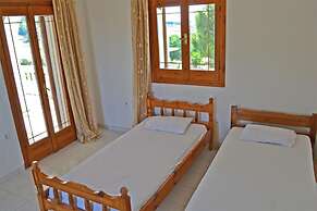 Pine Cottege Korakonisi Inlet