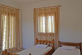 Pine Cottege Korakonisi Inlet