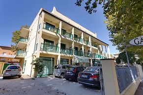 Gadames Hotel - Lunch on the Beach