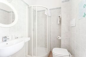 Gadames Hotel - Lunch on the Beach