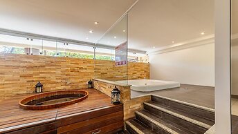 Cobertura Beira-Mar c/ Piscina Privativa – Barra Bali 417
