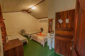 Cabinas Balcon de Mar Tortuguero