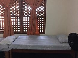 Cabinas Balcon de Mar Tortuguero