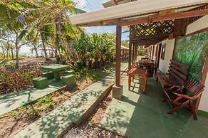 Cabinas Balcon de Mar Tortuguero