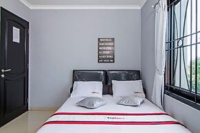 RedDoorz Plus @ Radio Dalam 2