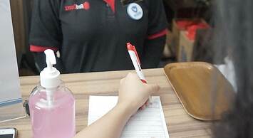 RedDoorz Plus @ Radio Dalam 2