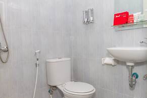 RedDoorz near Pasar Baru Bandung