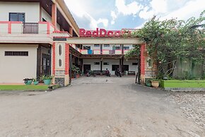 RedDoorz near Samarinda Square