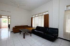 RedDoorz near Moro Mall Purwokerto