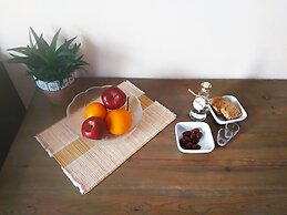 Relax Studios & Apartments