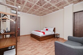 RedDoorz Plus near Soekarno Hatta Airport 2