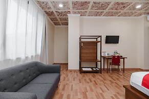 RedDoorz Plus near Soekarno Hatta Airport 2