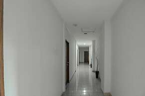 RedDoorz near Taman Bekapai 2