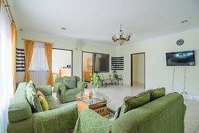 RedDoorz near Taman Bekapai 2