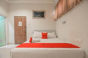 RedDoorz near Taman Bekapai 2