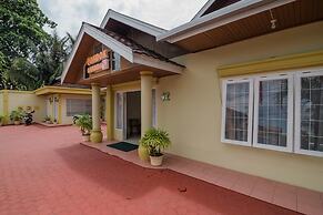 RedDoorz near Taman Bekapai 2