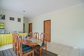 RedDoorz near Taman Bekapai 2