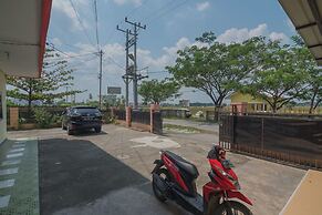 RedDoorz near Politeknik Negeri Medan