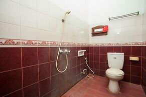 RedDoorz @ Genteng Surabaya 2